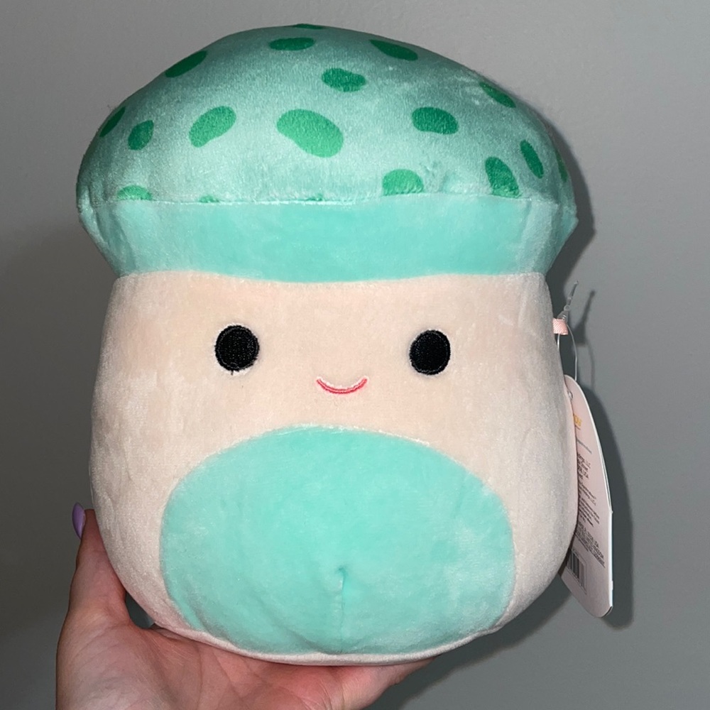 Sydney the mushroom squishmallow 7.5 inch NWT